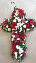 bouquet de fleurs en croix